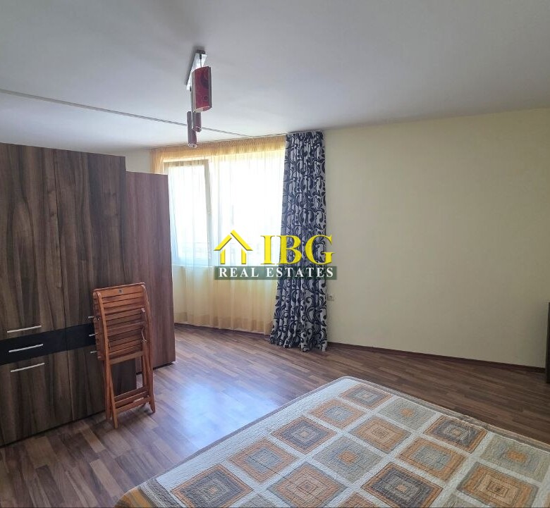 Spacious Open-Plan Apartment with Separate Sleeping Area | Amadeus 19, Sunny Beach