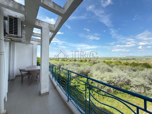 Spacious 3-Bedroom Maisonette in Sunny Day 3, Sunny Beach
