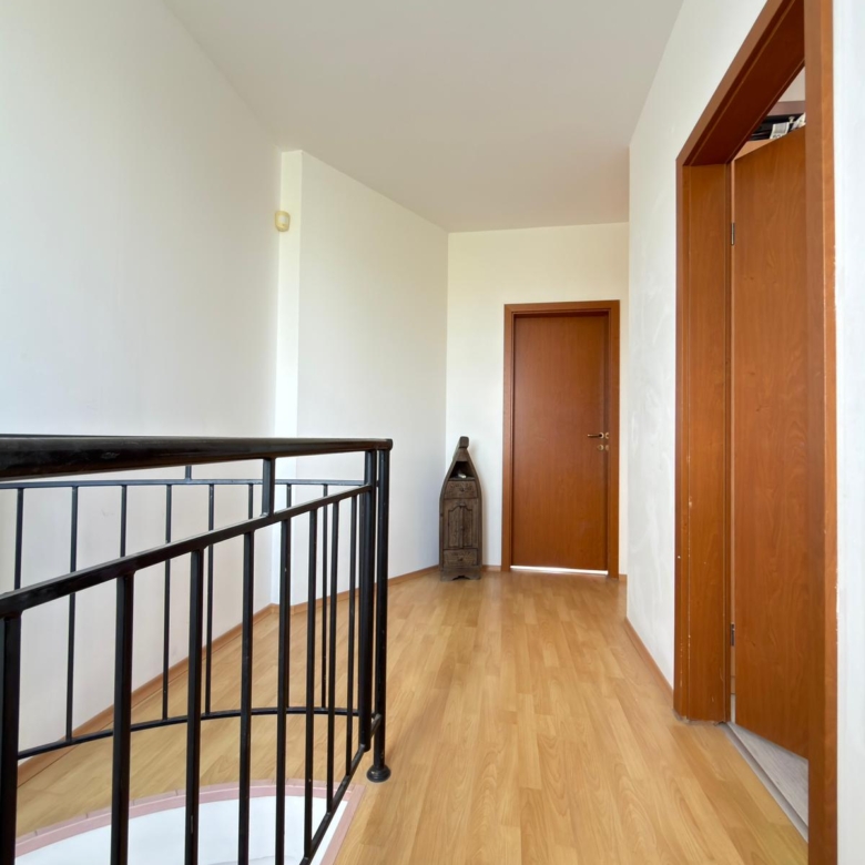 Spacious 3-Bedroom Maisonette in Sunny Day 3, Sunny Beach