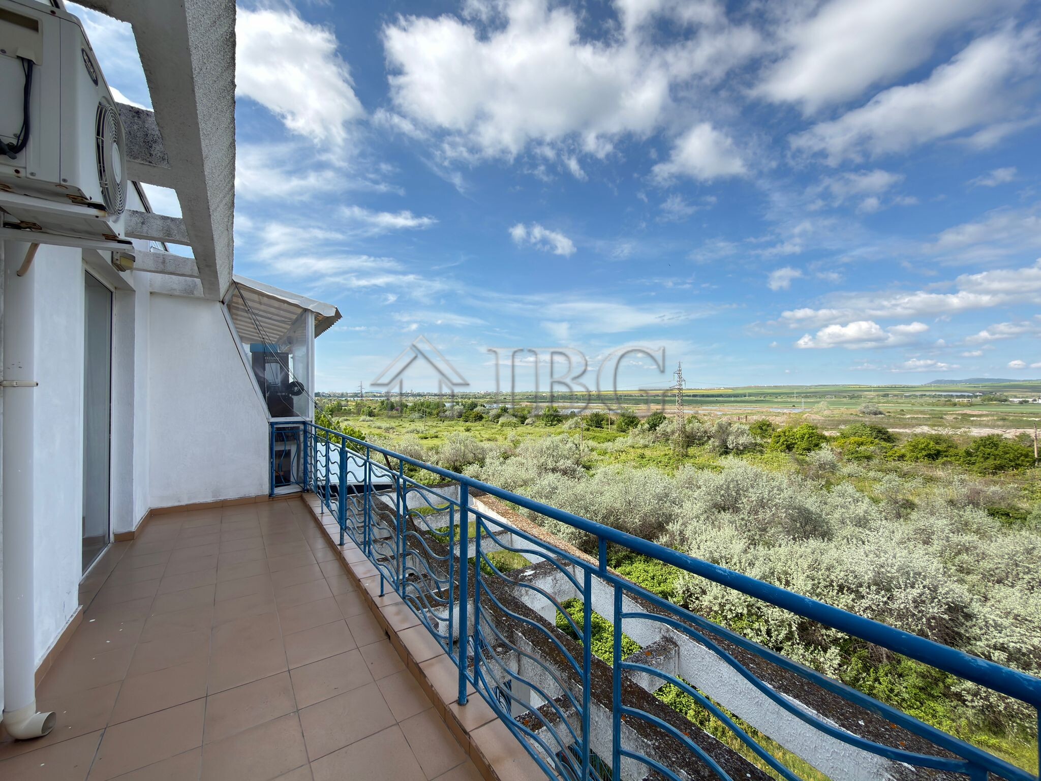 Spacious 3-Bedroom Maisonette in Sunny Day 3, Sunny Beach