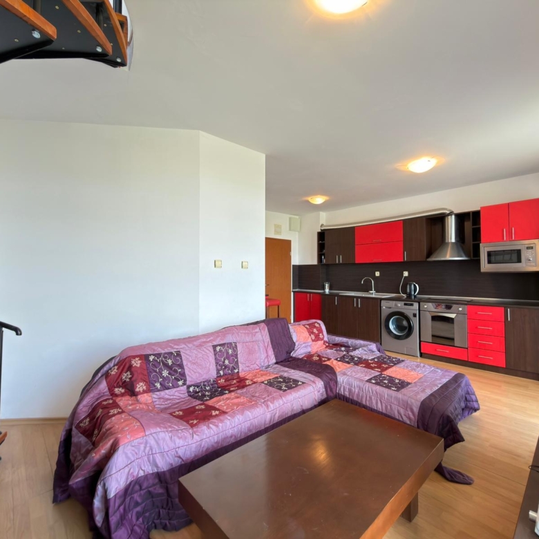 Spacious 3-Bedroom Maisonette in Sunny Day 3, Sunny Beach
