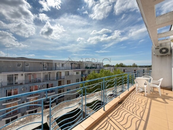 Spacious 3-Bedroom Maisonette in Sunny Day 3, Sunny Beach