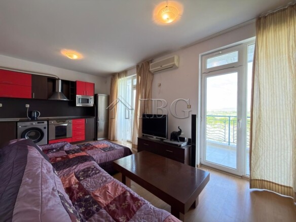 Spacious 3-Bedroom Maisonette in Sunny Day 3, Sunny Beach