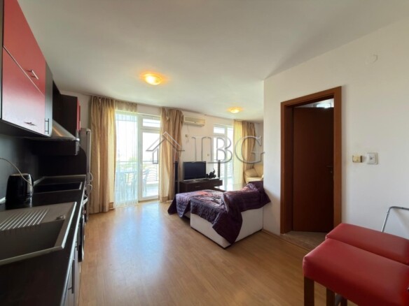 Spacious 3-Bedroom Maisonette in Sunny Day 3, Sunny Beach