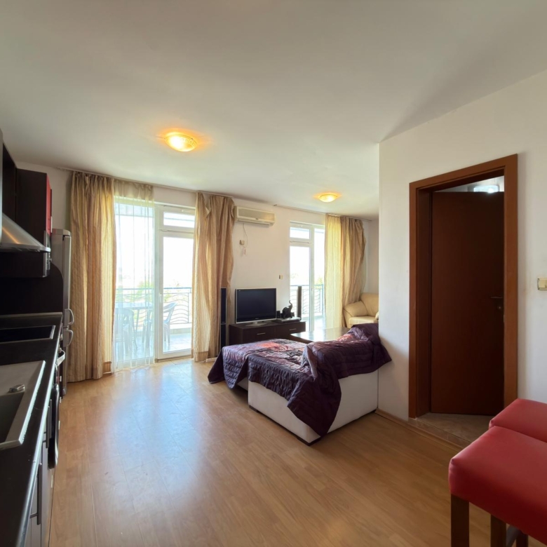 Spacious 3-Bedroom Maisonette in Sunny Day 3, Sunny Beach