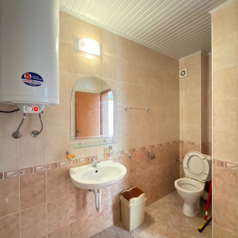 Spacious 3-Bedroom Maisonette in Sunny Day 3, Sunny Beach