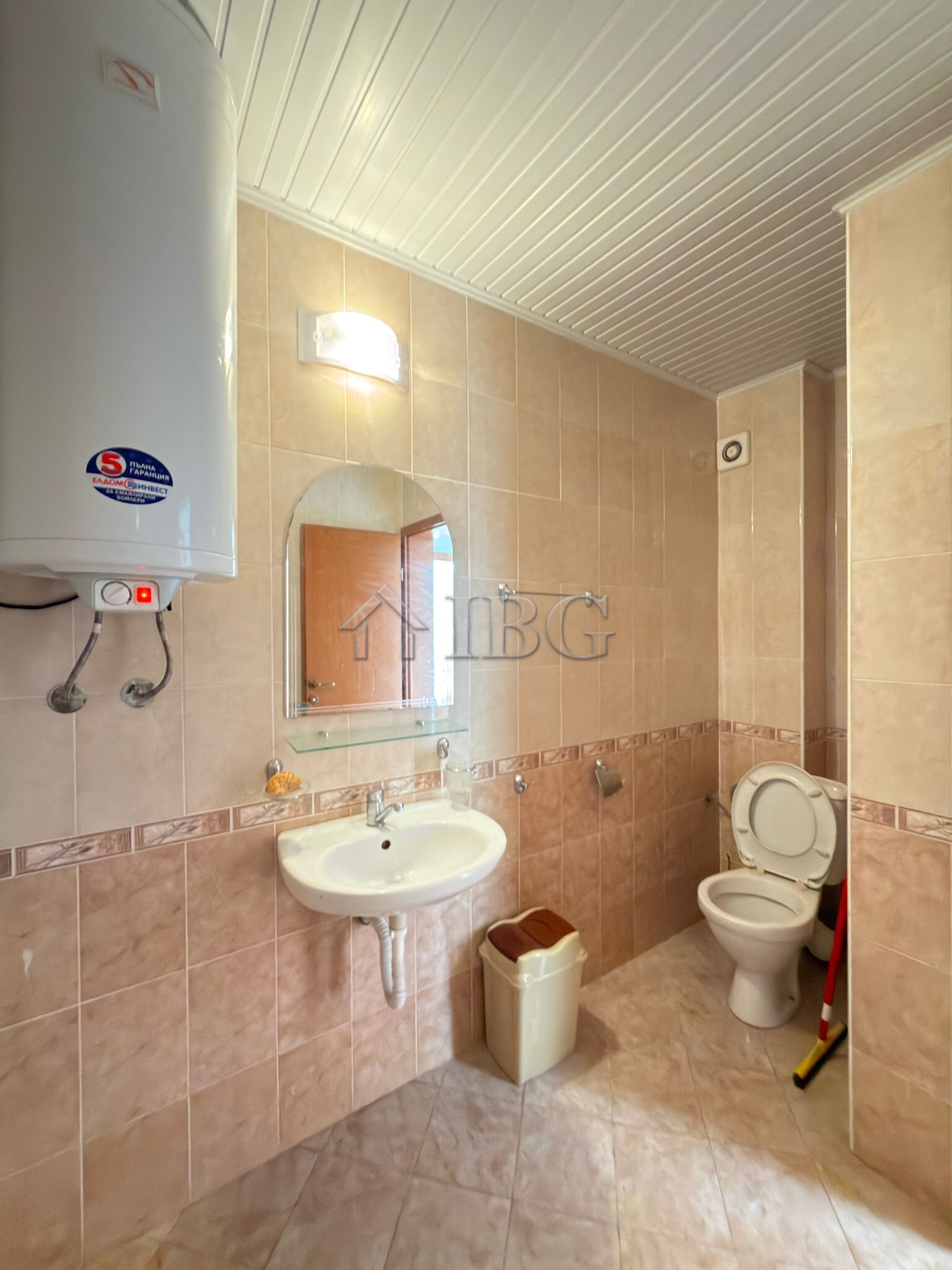 Spacious 3-Bedroom Maisonette in Sunny Day 3, Sunny Beach