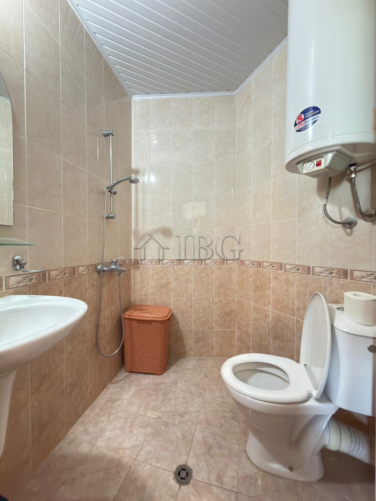 Spacious 3-Bedroom Maisonette in Sunny Day 3, Sunny Beach
