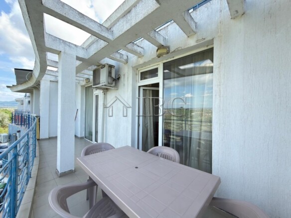 Spacious 3-Bedroom Maisonette in Sunny Day 3, Sunny Beach