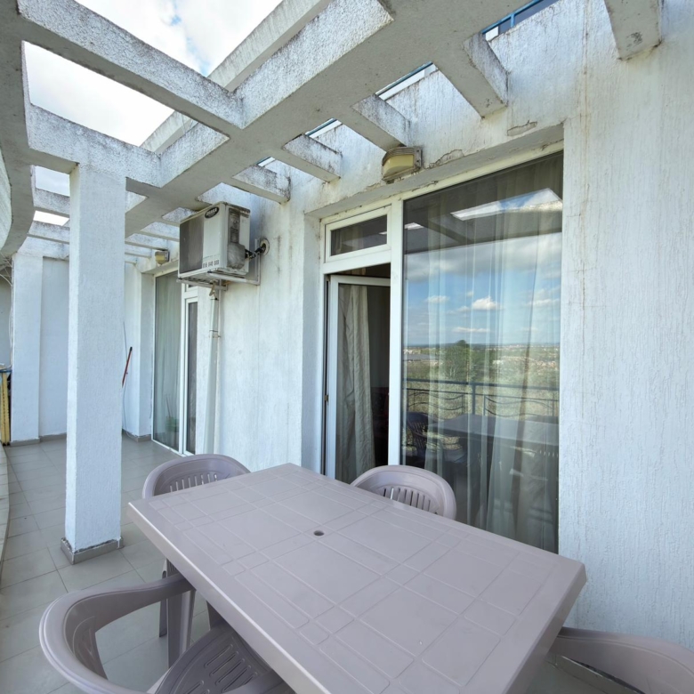 Spacious 3-Bedroom Maisonette in Sunny Day 3, Sunny Beach