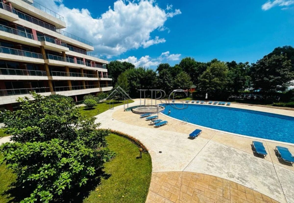 2-Bedroom Apartment with Sea and Pool views in Peter House Complex, Sunny Beach