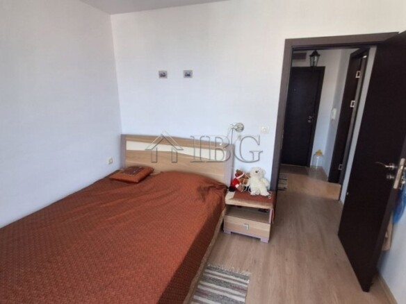 1-Bedroom Apartment with Sea and pool Views | Raduga 2, Sveti Vlas
