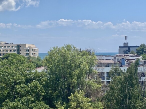2-Bedroom Apartment with Sea and Pool views in Peter House Complex, Sunny Beach