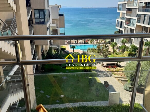 Apartment with 2 Bedrooms and Frontal Sea View in Dolce Vita 2, Sveti Vlas