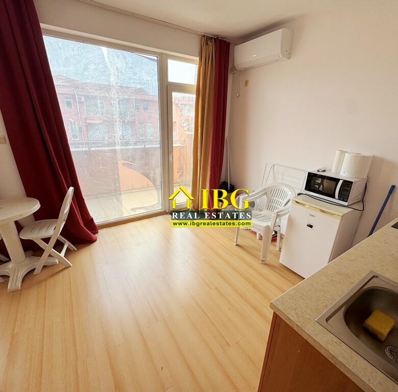 Reduced Price! Spacious Studio Easily Convertible into a 1-Bedroom | Sunny Day 6