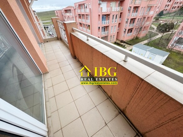 Reduced Price! Spacious Studio Easily Convertible into a 1-Bedroom | Sunny Day 6