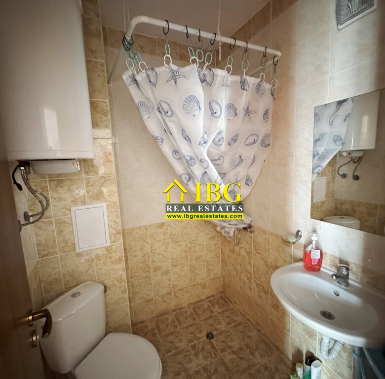 Reduced Price! Spacious Studio Easily Convertible into a 1-Bedroom | Sunny Day 6