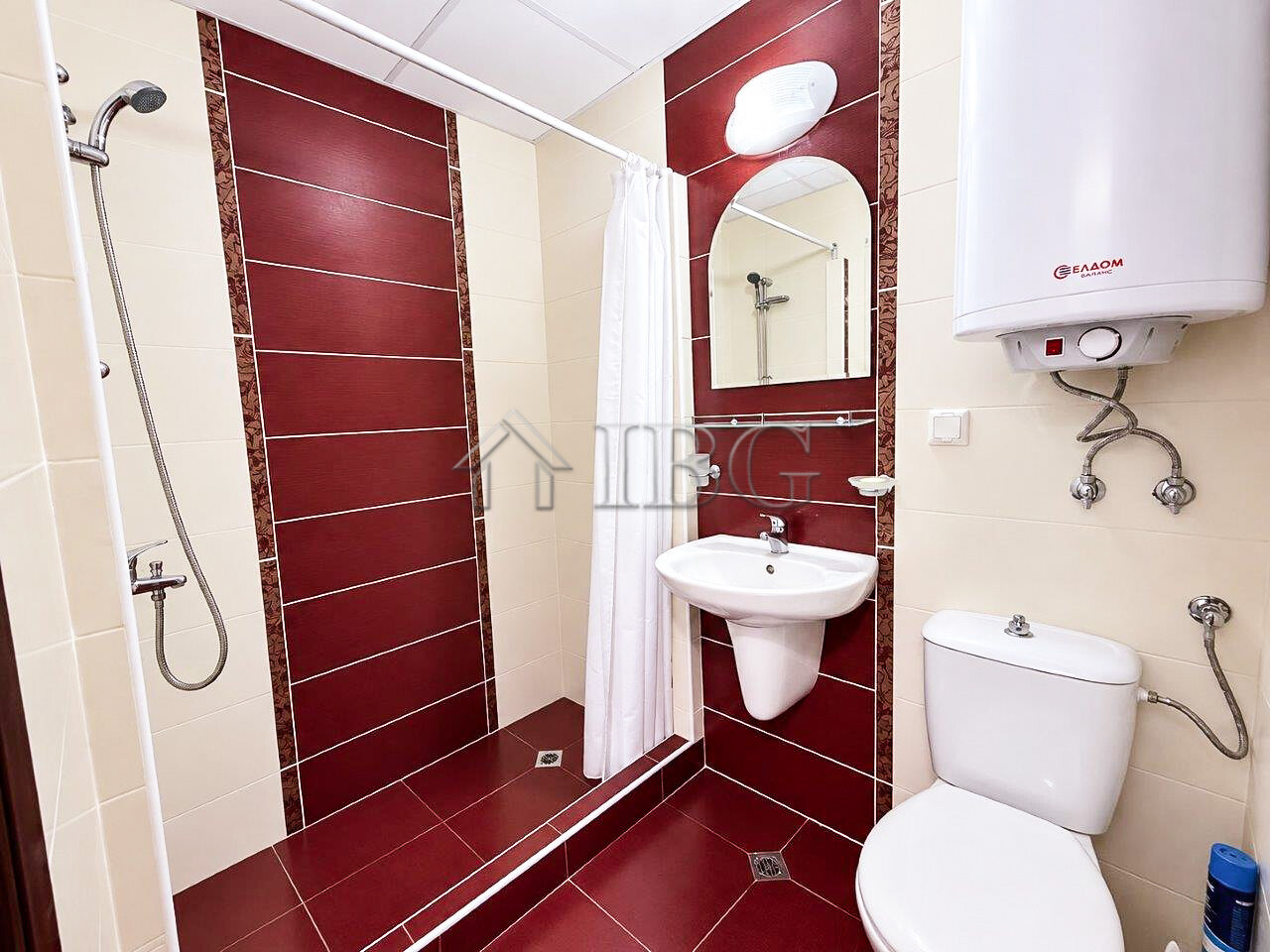 1-Bedroom Apartment in Excellent Condition with Mountain View | Raduga 1, Sveti Vlas