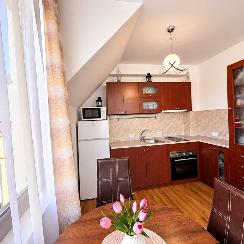 1-Bedroom Apartment in Excellent Condition with Mountain View | Raduga 1, Sveti Vlas