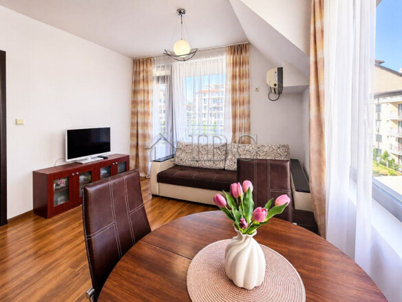 1-Bedroom Apartment in Excellent Condition with Mountain View | Raduga 1, Sveti Vlas