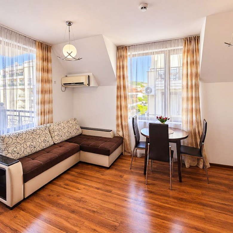 1-Bedroom Apartment in Excellent Condition with Mountain View | Raduga 1, Sveti Vlas