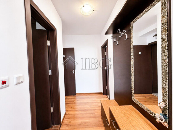 1-Bedroom Apartment in Excellent Condition with Mountain View | Raduga 1, Sveti Vlas