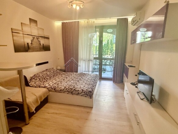 Furnished Studio with balcony and direct exit to the green yard and the pool | Cascadas Complex, Sunny Beach