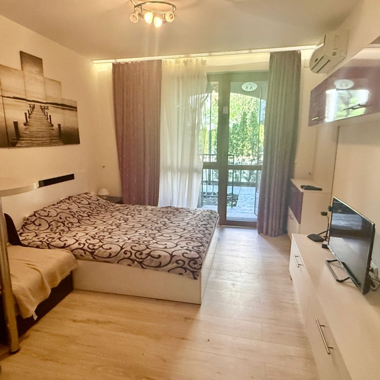 Furnished Studio with balcony and direct exit to the green yard and the pool | Cascadas Complex, Sunny Beach