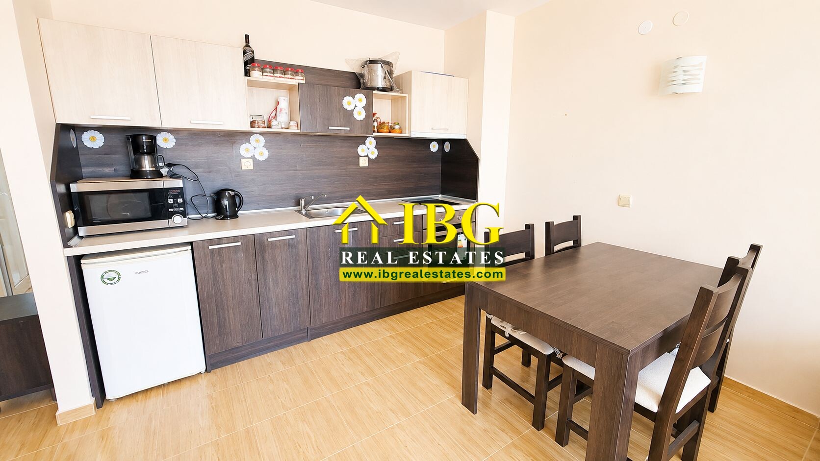 Spacious apartment with 2 Bedrooms, 2 Bathrooms, partial sea and pool views in Paradise Dreams, Sveti Vlas