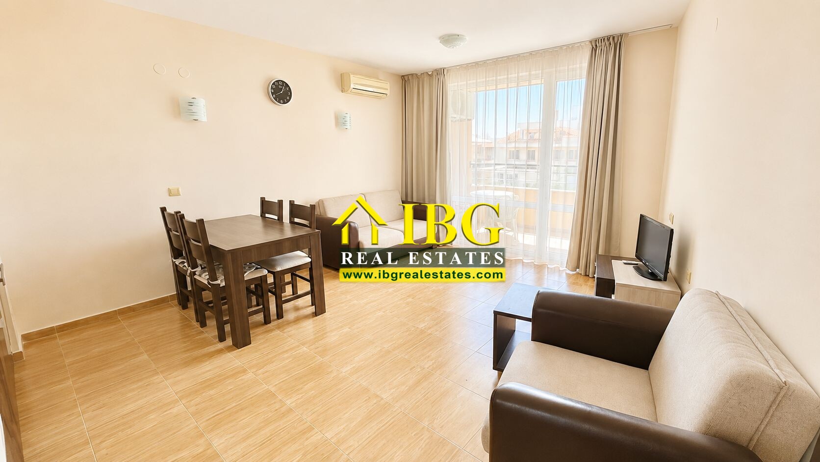 Spacious apartment with 2 Bedrooms, 2 Bathrooms, partial sea and pool views in Paradise Dreams, Sveti Vlas