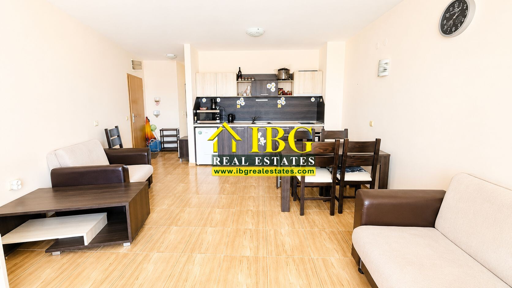 Spacious apartment with 2 Bedrooms, 2 Bathrooms, partial sea and pool views in Paradise Dreams, Sveti Vlas