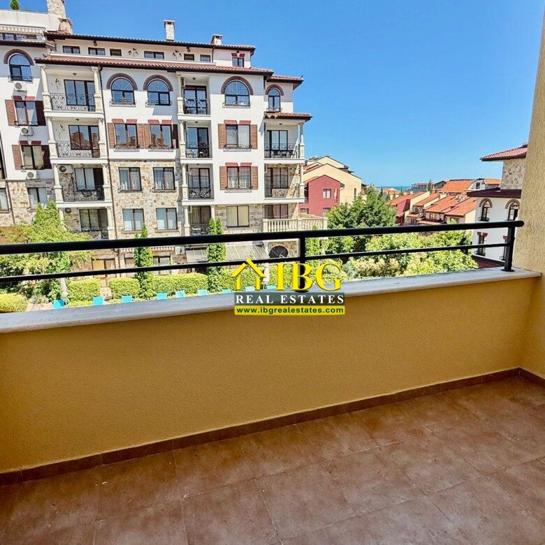 Spacious apartment with 2 Bedrooms, 2 Bathrooms, partial sea and pool views in Paradise Dreams, Sveti Vlas