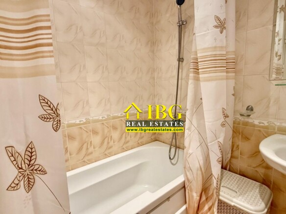 Spacious apartment with 2 Bedrooms, 2 Bathrooms, partial sea and pool views in Paradise Dreams, Sveti Vlas