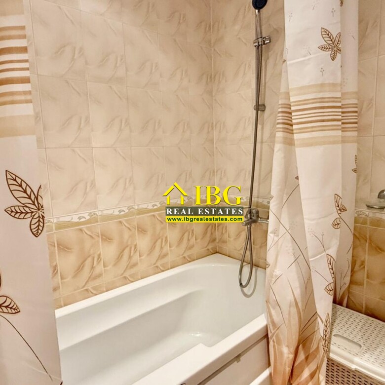 Spacious apartment with 2 Bedrooms, 2 Bathrooms, partial sea and pool views in Paradise Dreams, Sveti Vlas