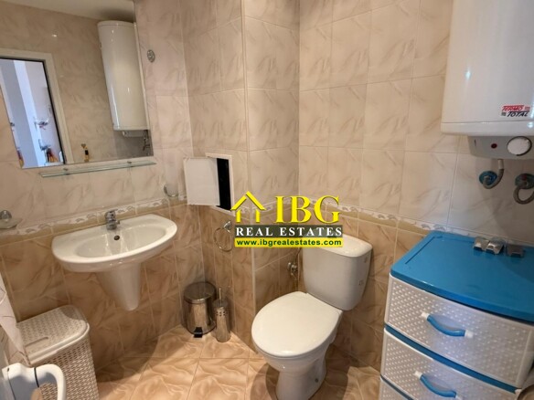 Spacious apartment with 2 Bedrooms, 2 Bathrooms, partial sea and pool views in Paradise Dreams, Sveti Vlas