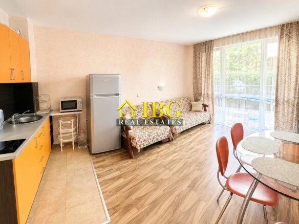 Ready to move in! Studio with Balcony in Sea Breeze, Sveti Vlas, 150 m. to the sea