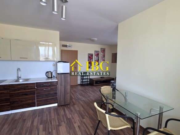 Spacious Open-Plan Apartment with Separate Sleeping Area | Amadeus 19, Sunny Beach