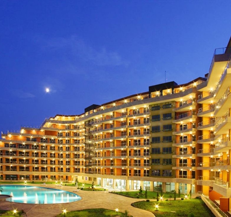 2-Bedroom Apartment with Sea and Pool views in Peter House Complex, Sunny Beach