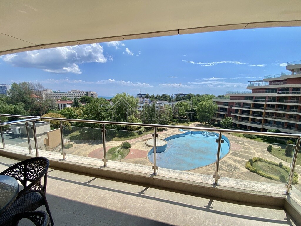 2-Bedroom Apartment with Sea and Pool views in Peter House Complex, Sunny Beach