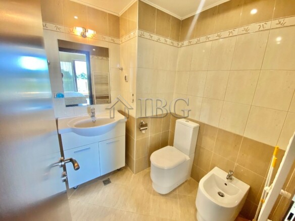 2-Bedroom Apartment with Sea and Pool views in Peter House Complex, Sunny Beach