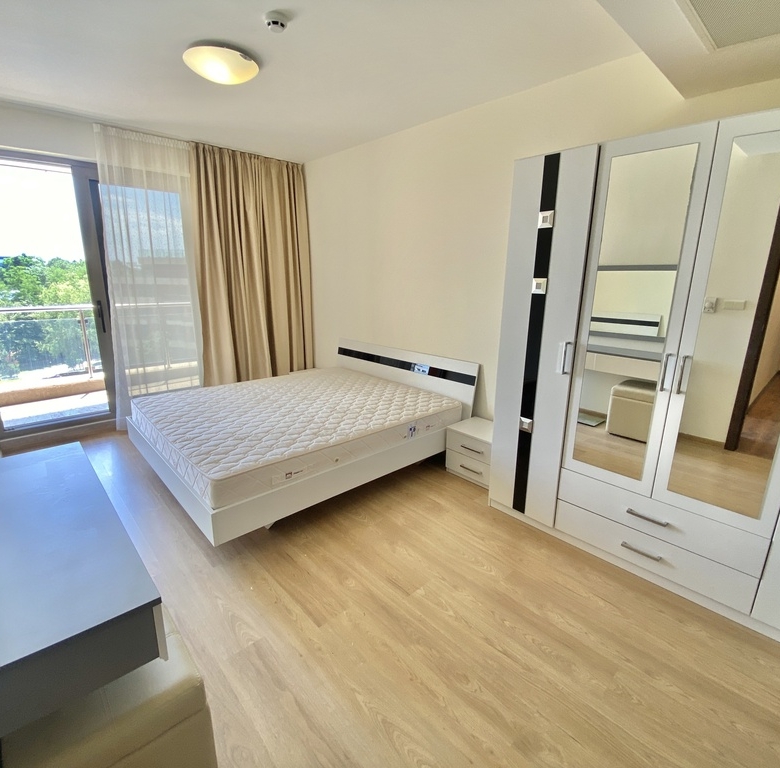 2-Bedroom Apartment with Sea and Pool views in Peter House Complex, Sunny Beach