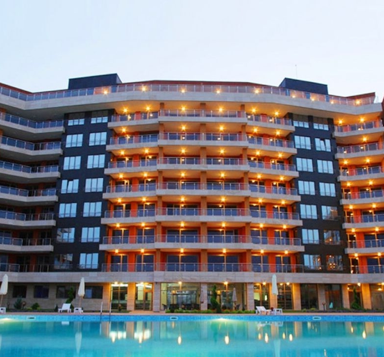2-Bedroom Apartment with Sea and Pool views in Peter House Complex, Sunny Beach
