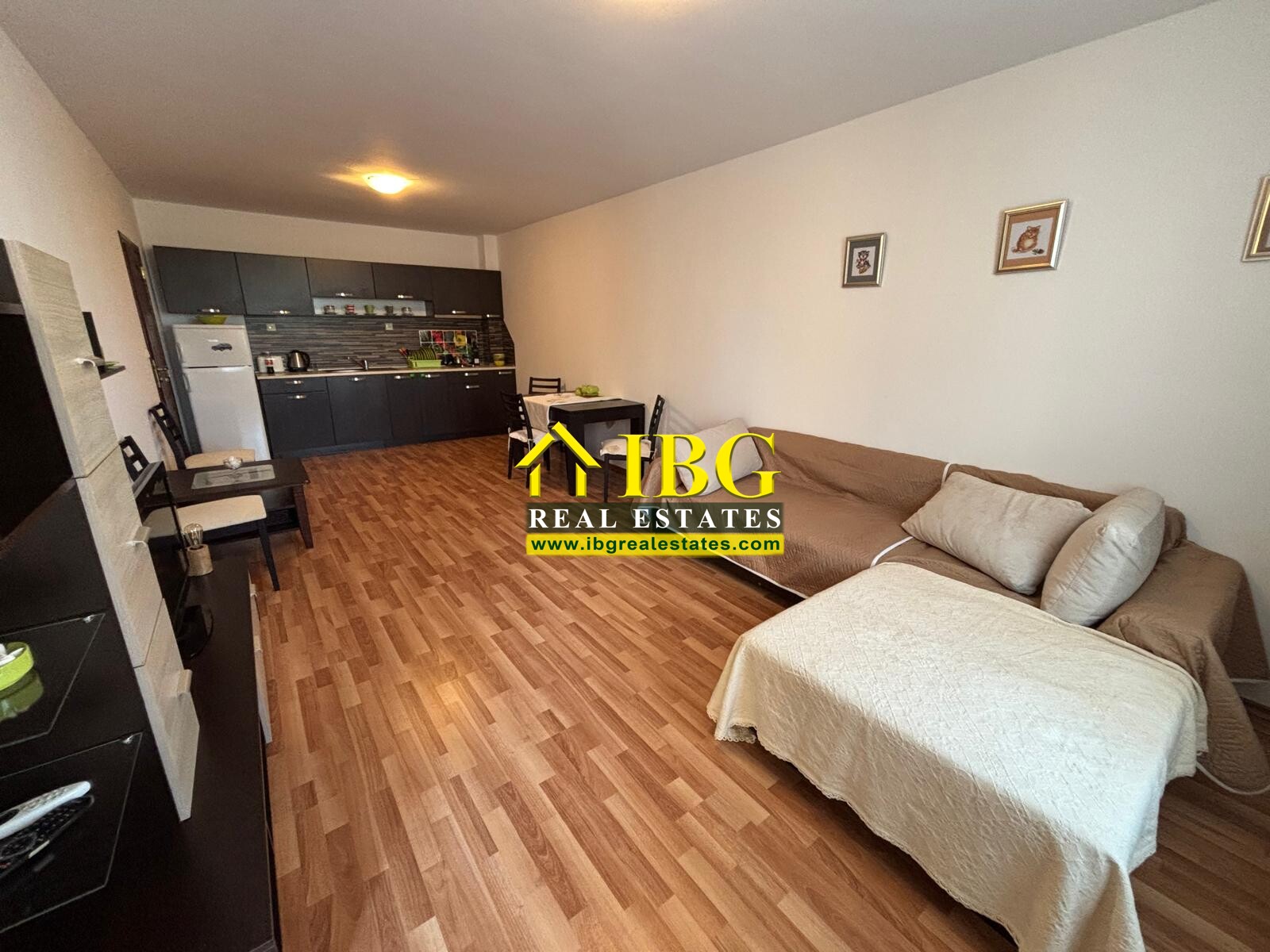 Spacious Furnished 1-Bedroom Apartment | Diamond Residence, Sunny Beach
