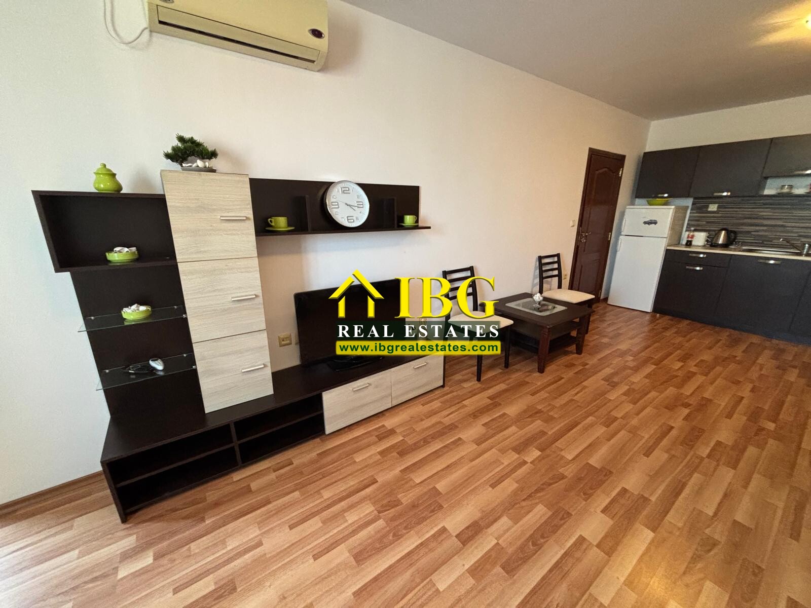 Spacious Furnished 1-Bedroom Apartment | Diamond Residence, Sunny Beach