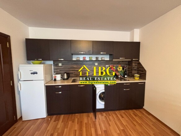 Spacious Furnished 1-Bedroom Apartment | Diamond Residence, Sunny Beach