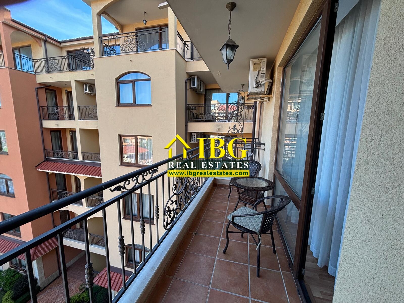 Spacious Furnished 1-Bedroom Apartment | Diamond Residence, Sunny Beach