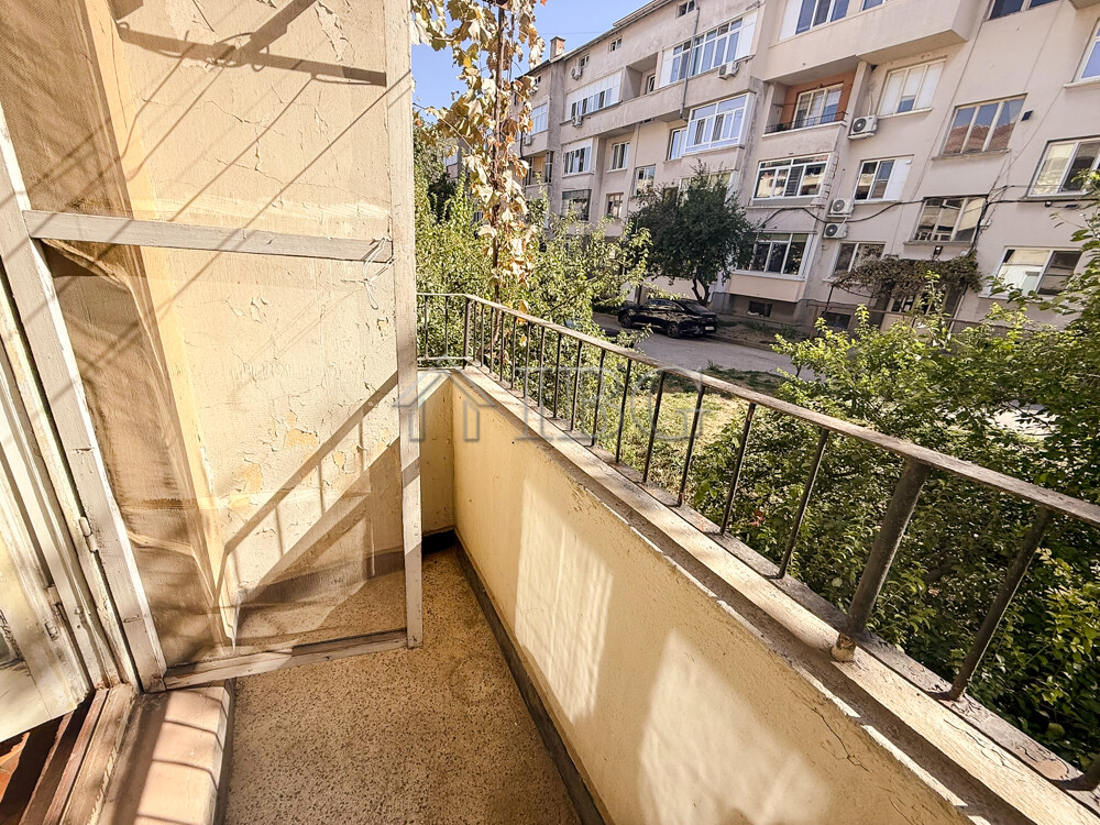 Compact 1-Bedroom Apartment in a Quiet Location | Druzhba 2, Ruse