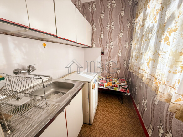 Compact 1-Bedroom Apartment in a Quiet Location | Druzhba 2, Ruse