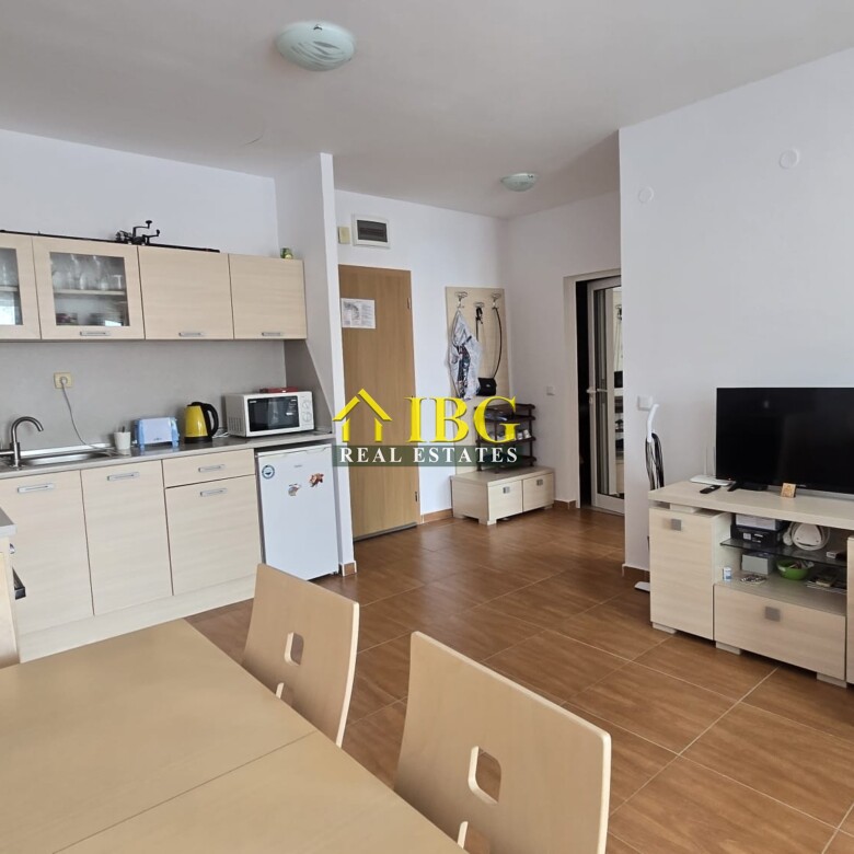 Well-Maintained 1-Bedroom Apartment with Pool View | Panorama Dreams, Sveti Vlas