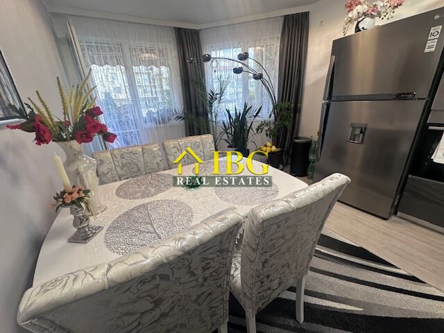 Furnished 2-Bedroom Apartment with Pool View in Dolphin Bay, Sveti Vlas